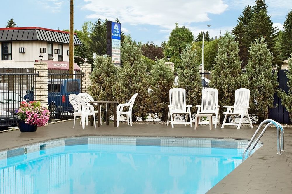 Canadas Best Value Inn YYC Einrichtungen foto