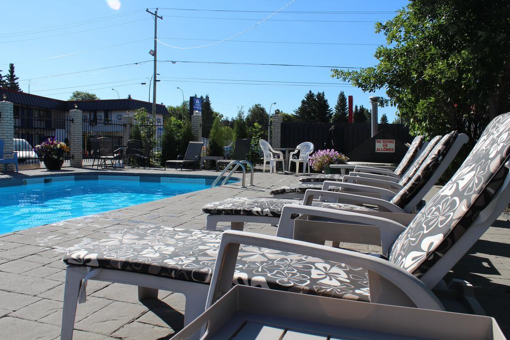 Canadas Best Value Inn YYC Exterior foto