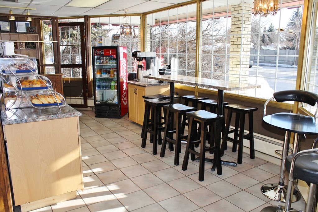 Canadas Best Value Inn YYC Einrichtungen foto